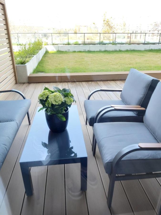 Apartament 150 Zaspa Vvita Z Prywatnym Ogrodem I Tarasem 格但斯克 外观 照片