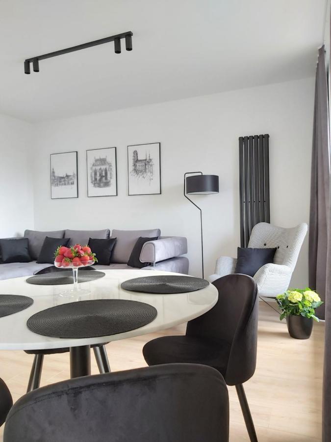 Apartament 150 Zaspa Vvita Z Prywatnym Ogrodem I Tarasem 格但斯克 外观 照片