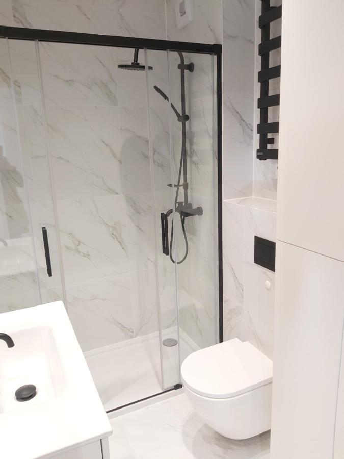 Apartament 150 Zaspa Vvita Z Prywatnym Ogrodem I Tarasem 格但斯克 外观 照片