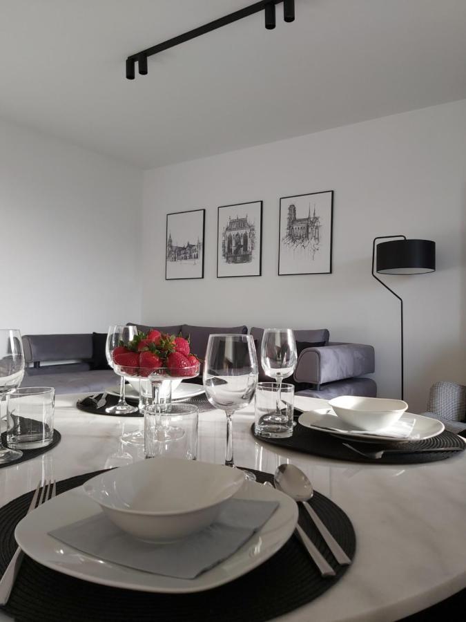 Apartament 150 Zaspa Vvita Z Prywatnym Ogrodem I Tarasem 格但斯克 外观 照片