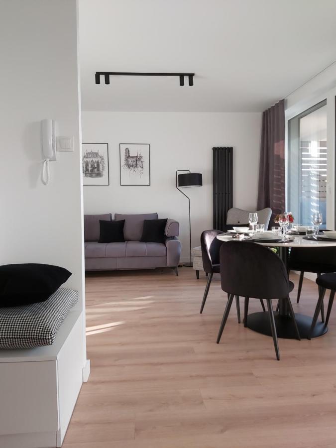 Apartament 150 Zaspa Vvita Z Prywatnym Ogrodem I Tarasem 格但斯克 外观 照片