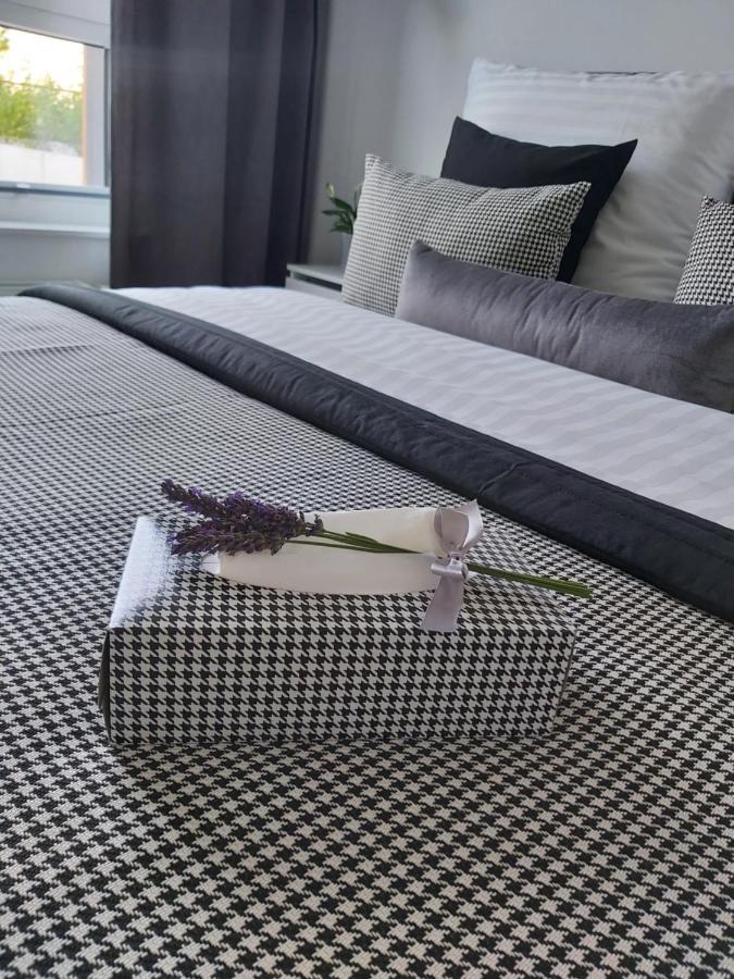 Apartament 150 Zaspa Vvita Z Prywatnym Ogrodem I Tarasem 格但斯克 外观 照片