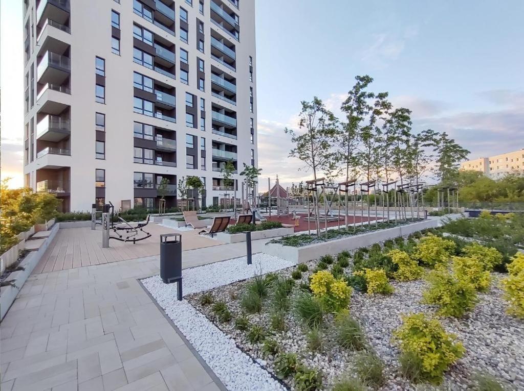 Apartament 150 Zaspa Vvita Z Prywatnym Ogrodem I Tarasem 格但斯克 外观 照片